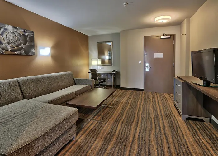 Holiday Inn & Suites Albuquerque-North I-25 By Ihg